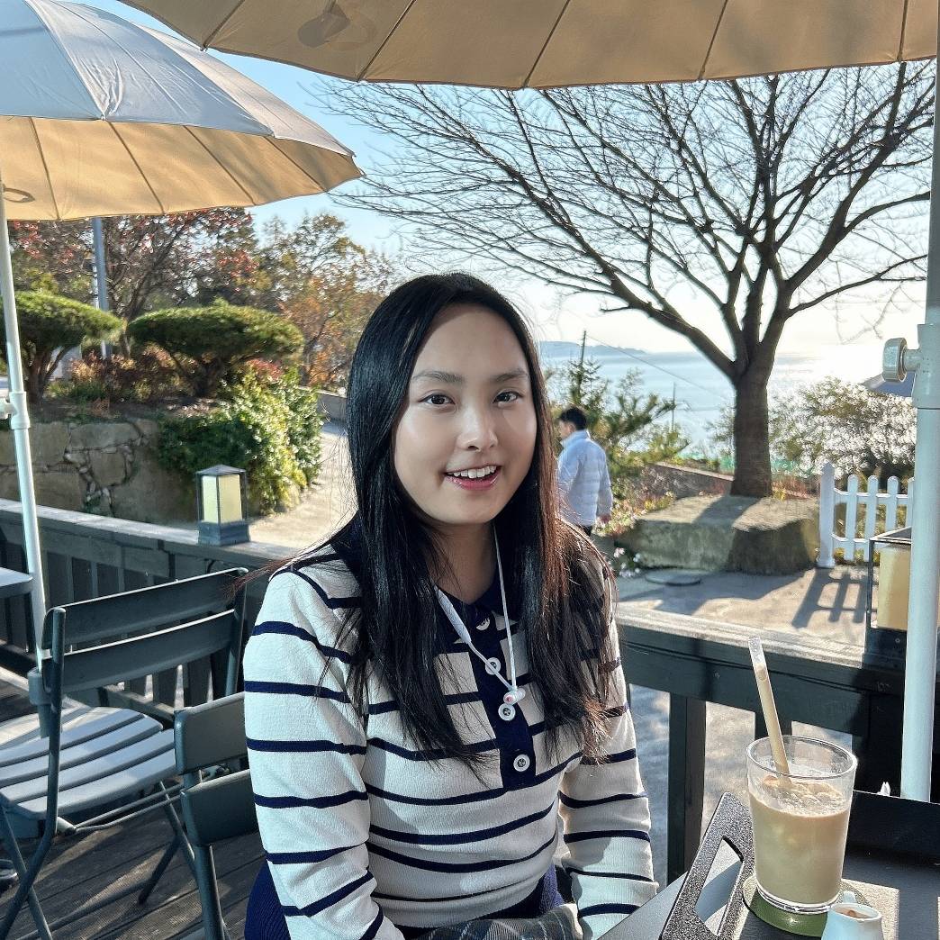 Eunsol Lee